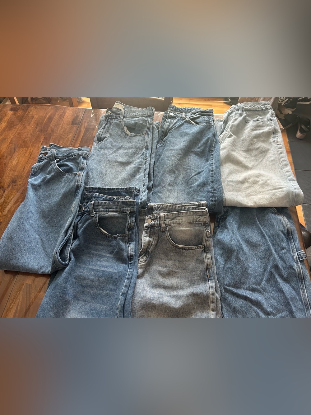 Baggy or loose fits men jeans